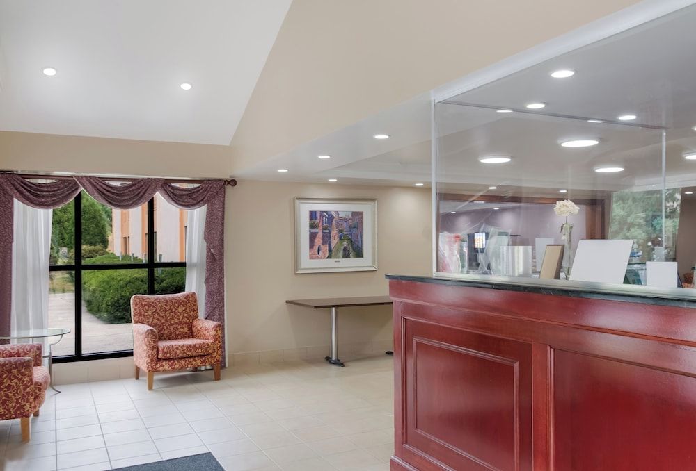 All Seasons Inn & Suites Smithfield Providence 2