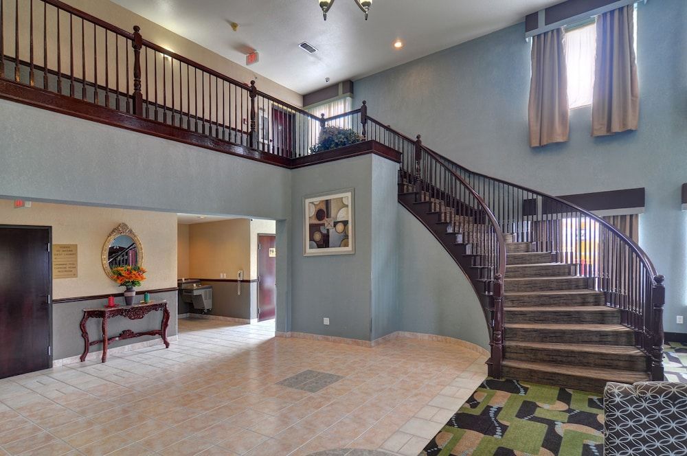Quality Inn & Suites Terrell 1