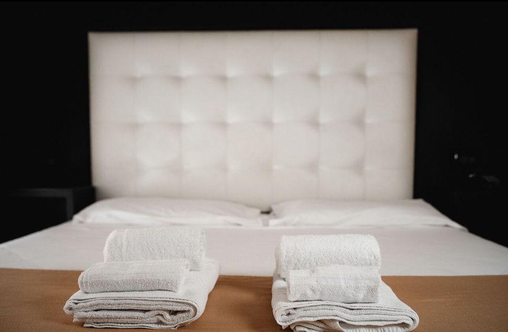 Sweet Central Hotel 2