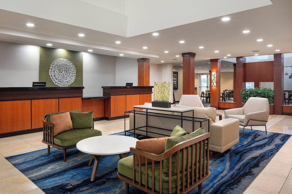 Fairfield Inn & Suites by Marriott Visalia Tulare 2
