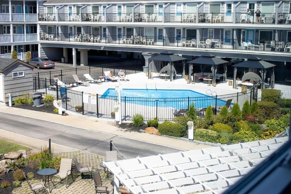 Grand Beach Inn 1