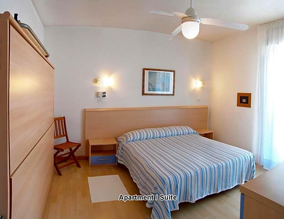 Hotel La Brezza frontemare 2