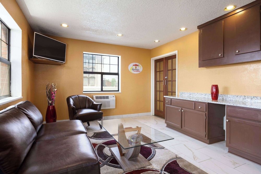 Super 8 by Wyndham Colorado Springs/Afa Area 2