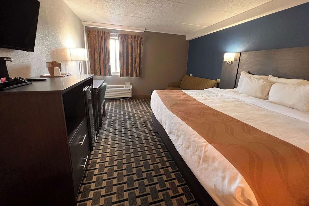 Quality Inn & Suites Louisville East 1