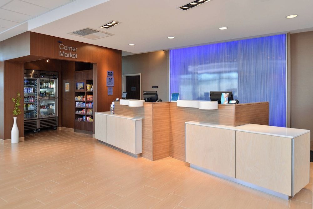 Fairfield Inn & Suites by Marriott Sacramento Airport Woodland 2