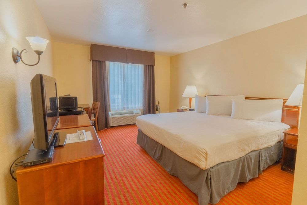 The Monarch Inn 1