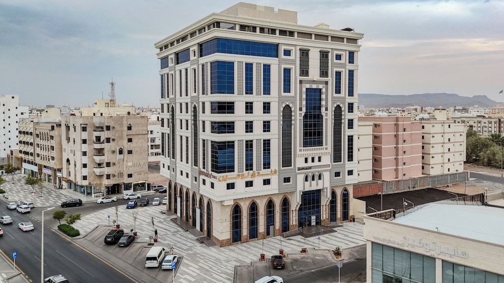 Lumian Hotel 1