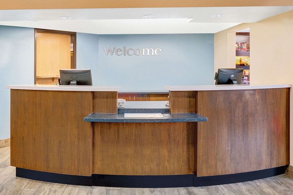 Days Inn & Suites by Wyndham Page Lake Powell 2