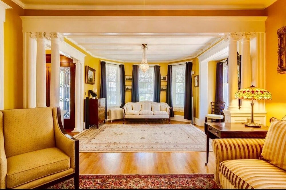 1000 Islands Bed and Breakfast-The Bulloch House 1