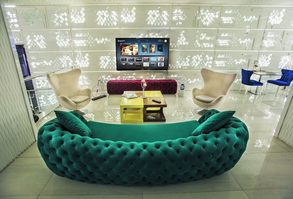 Demonti Otel 1