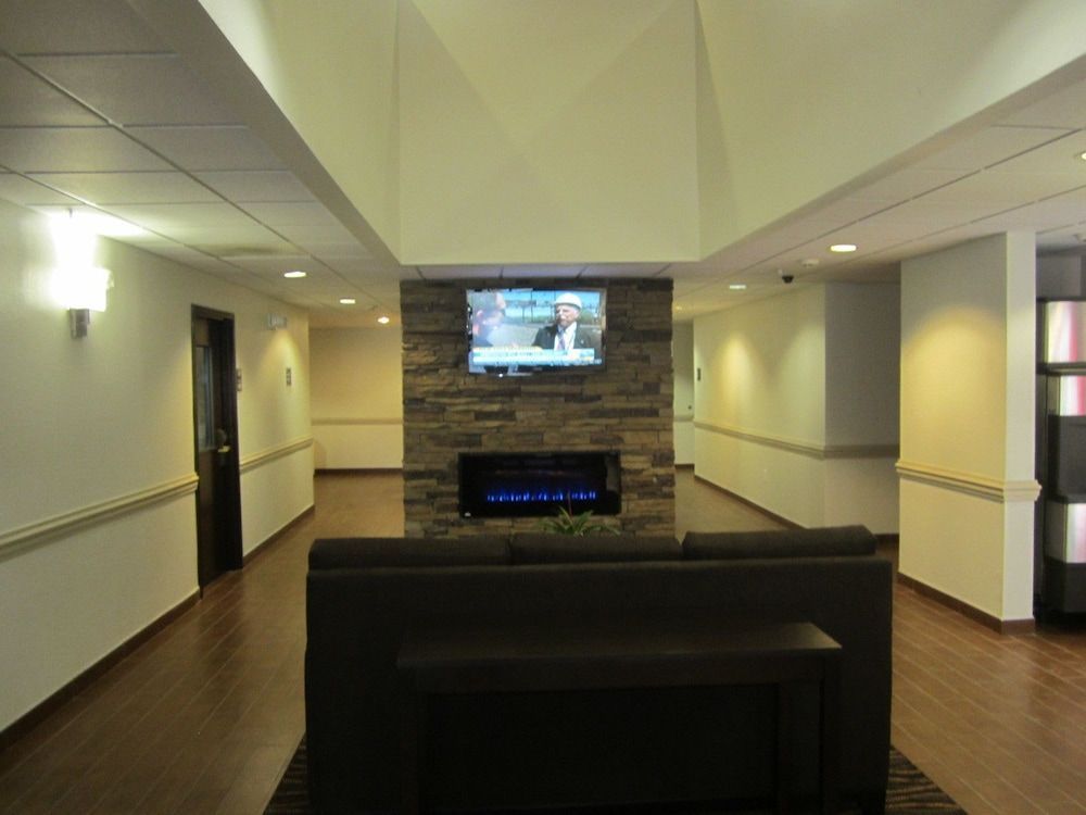 Clarion Pointe Albemarle 2