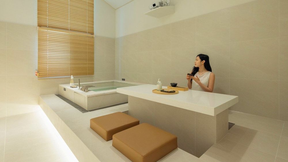 Anook Hotel & Spa Bucheon Sangdong 1