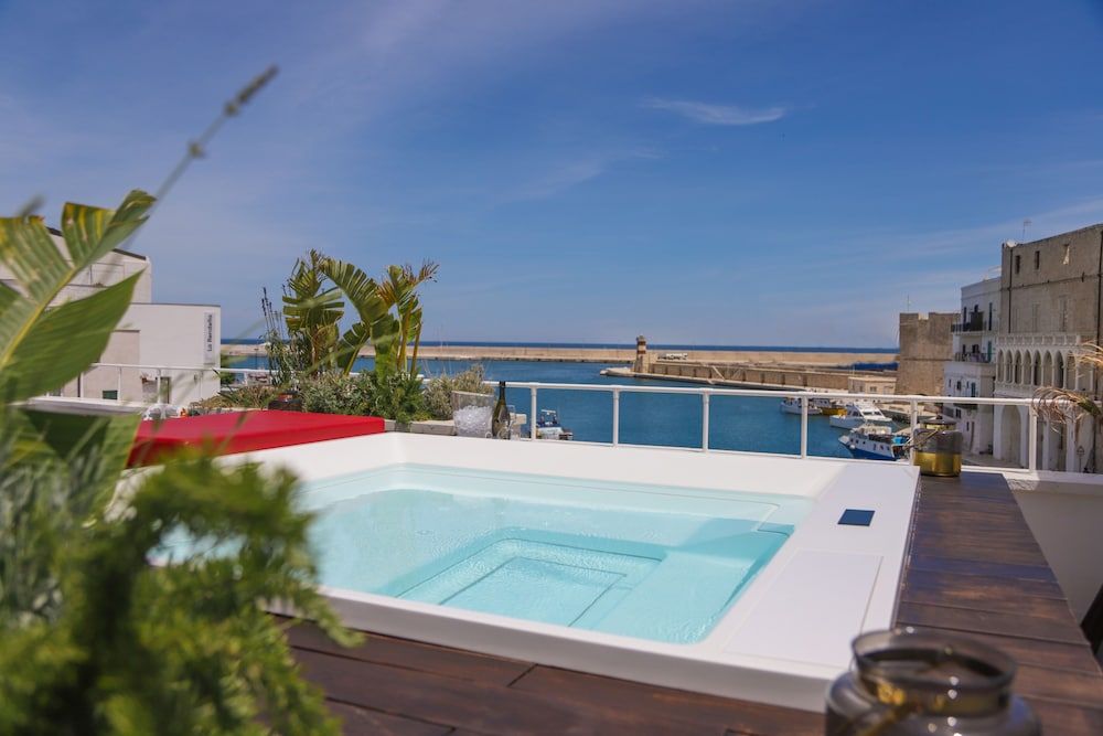 AL CONSOLE LUXURY SUITE 1