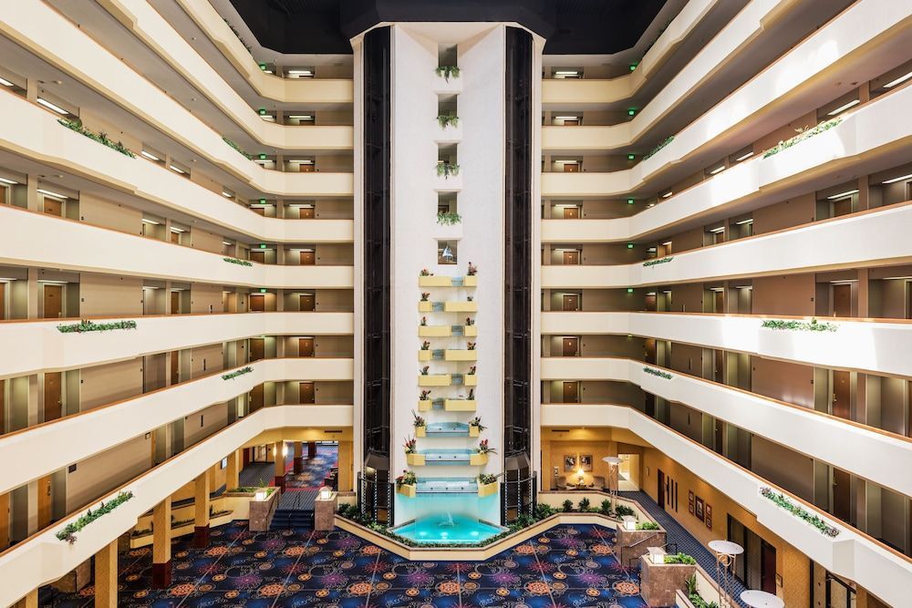 Capitol Plaza Hotel Jefferson City 1