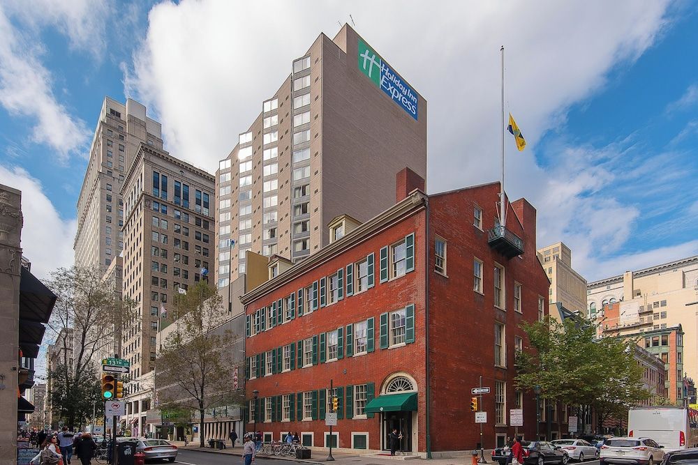 Holiday Inn Express PHILADELPHIA-MIDTOWN by IHG 1