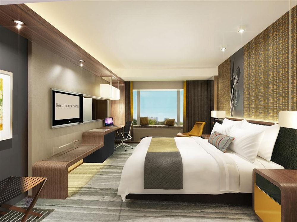 Royal Plaza Hotel 1