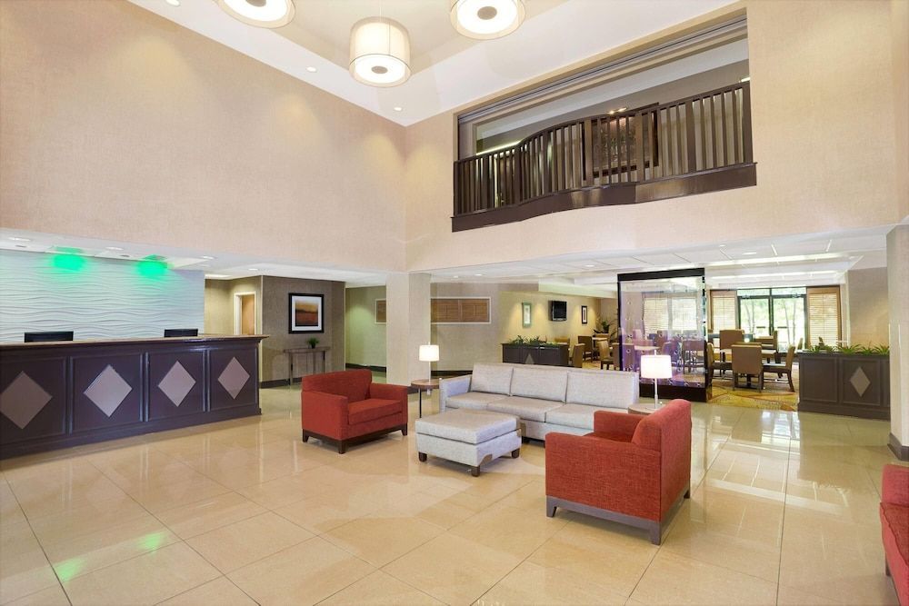 Wingate by Wyndham Raleigh Durham / Airport 2