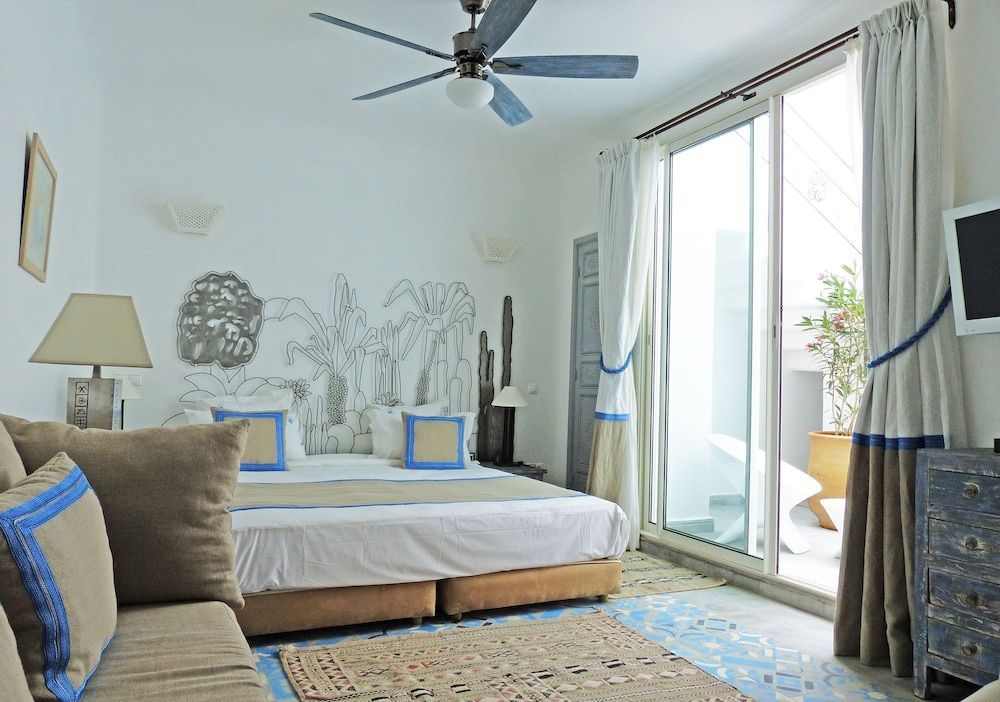Riad Le Perroquet Bleu Suites & Spa 2