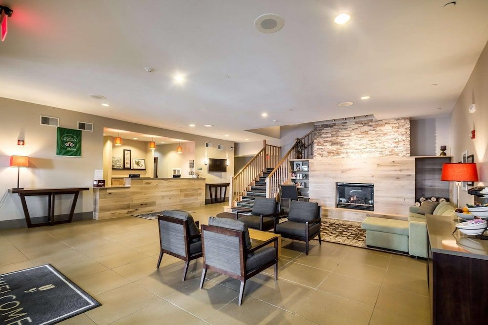 Country Inn & Suites by Radisson, Fond du Lac, WI 2