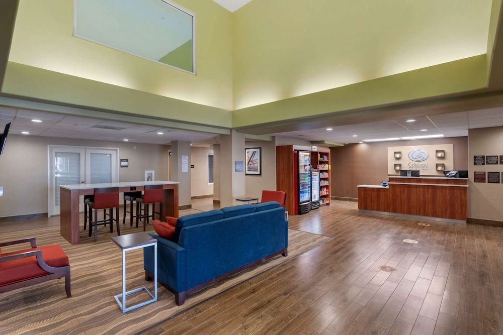 Comfort Suites Marysville-Yuba City 1
