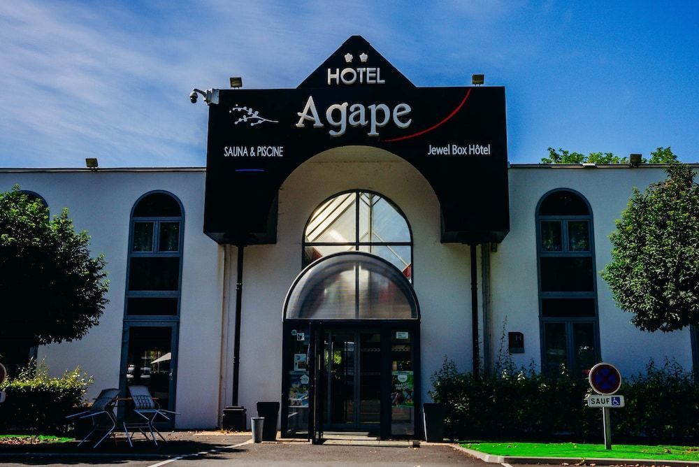 Agape Hotel Niort- Bessines 1