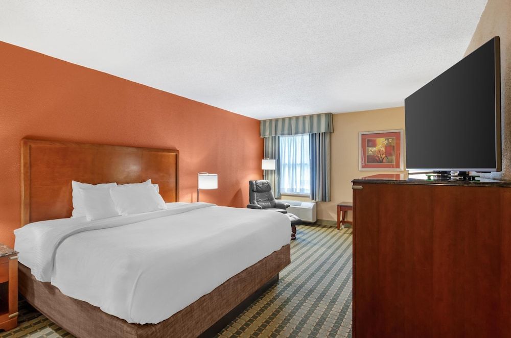 BEST WESTERN PLUS Inn at Valley View 1