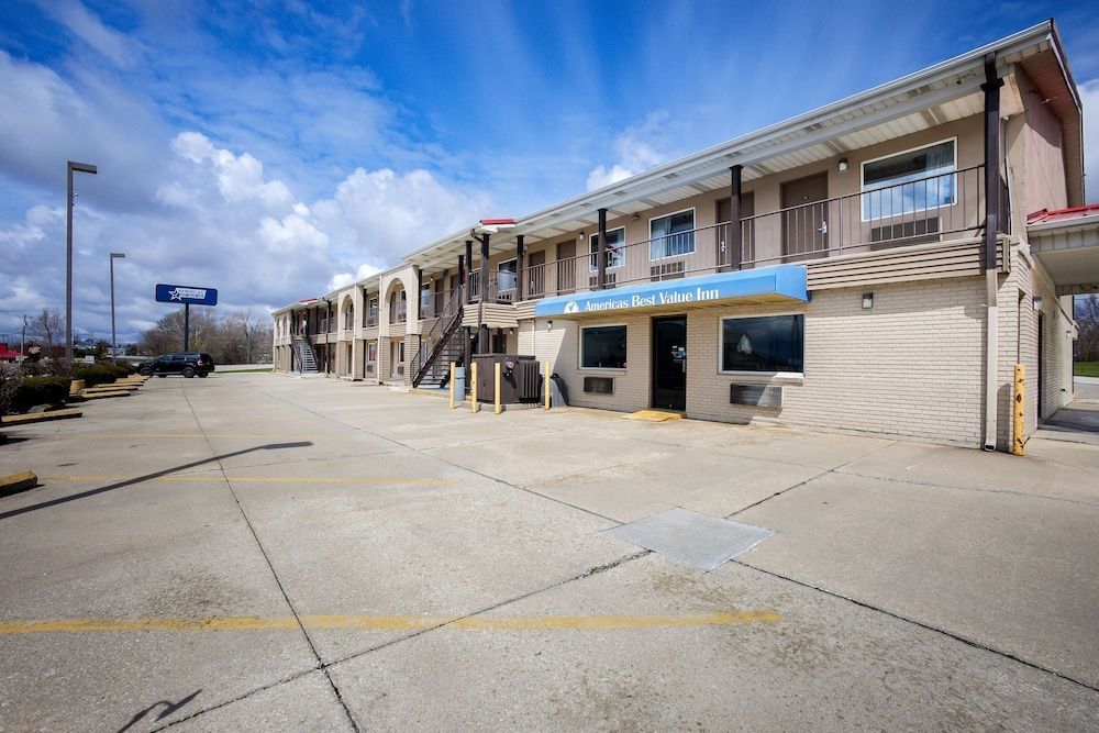 Americas Best Value Inn-Celina 1