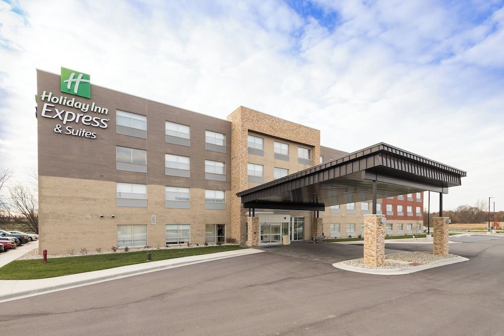 Holiday Inn Express & Suites AUBURN by IHG 1