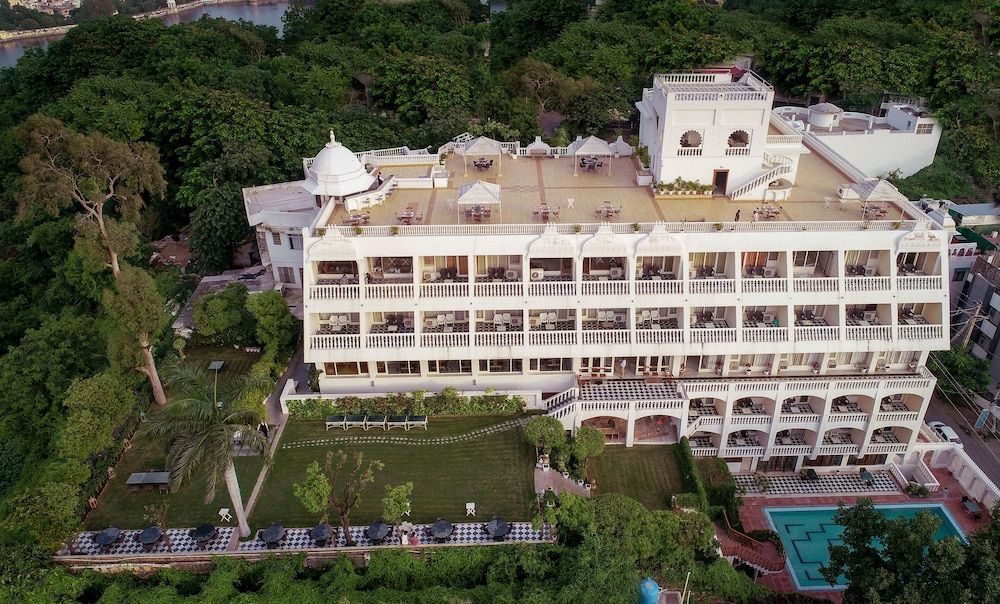 Hotel Hilltop Palace 1