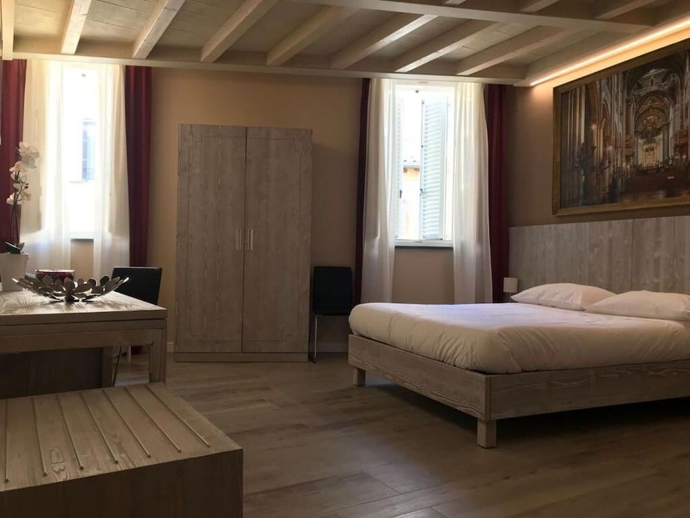 Palazzo Domanto Parma Apartments 2