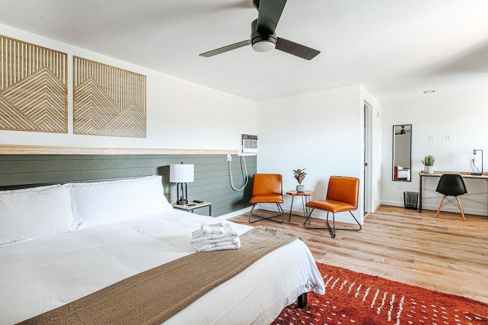 Grey Pine Lodge 1