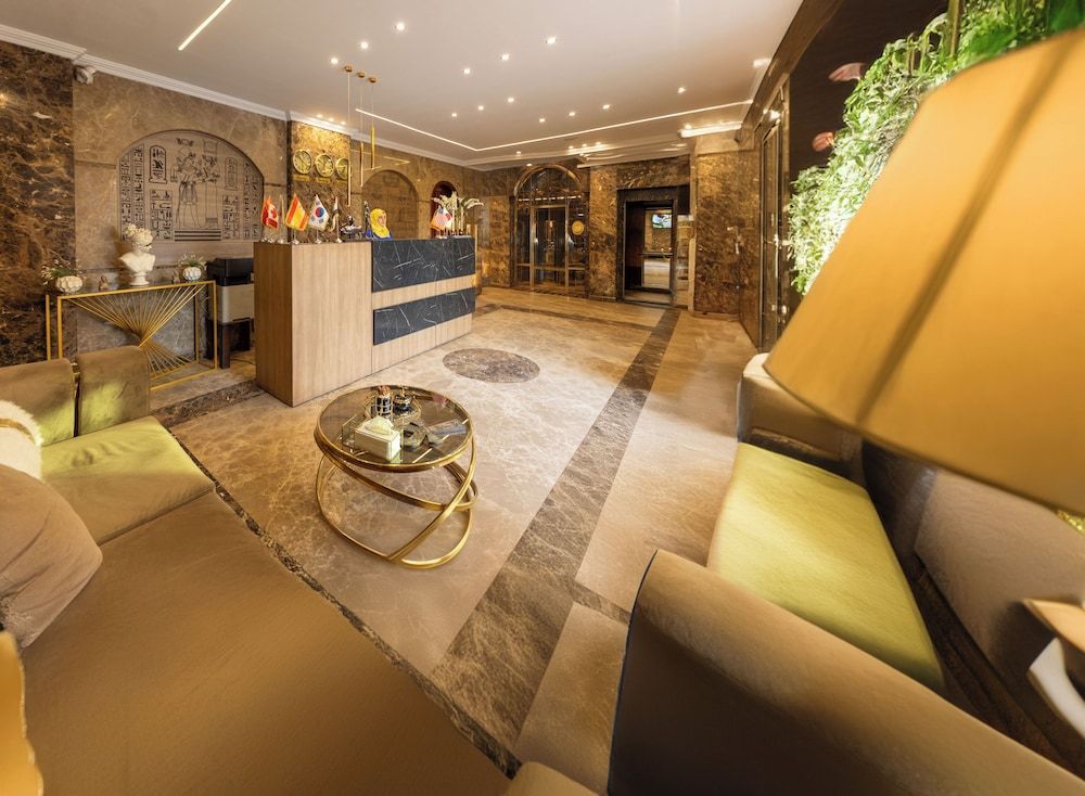 Golden Palm Hotel 2