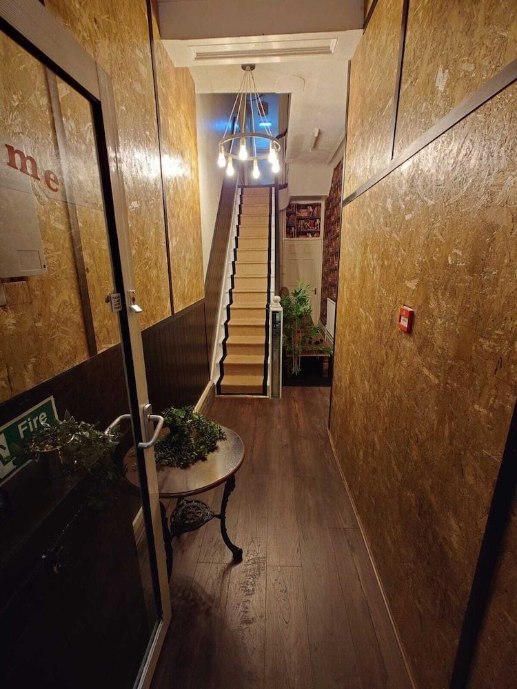 Harriette's Guest House 2