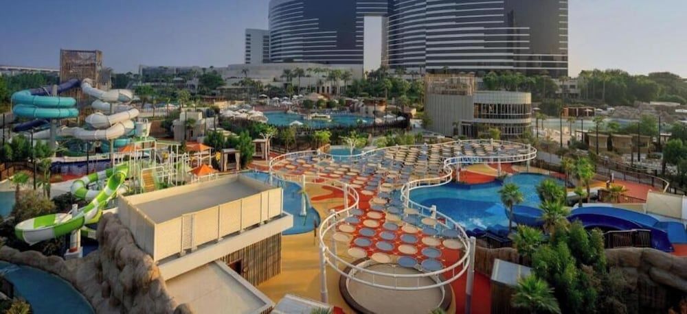 Grand Hyatt Dubai Resort & Waterpark 1