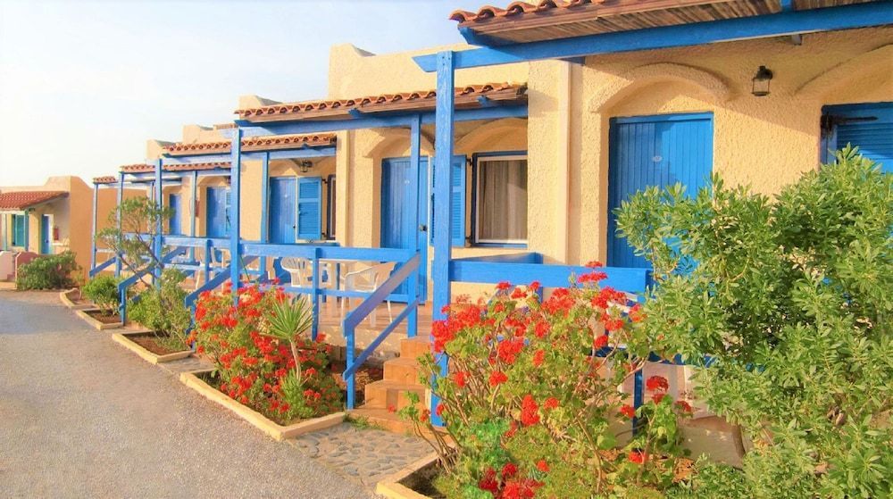 Zorbas Beach Village Hotel 1