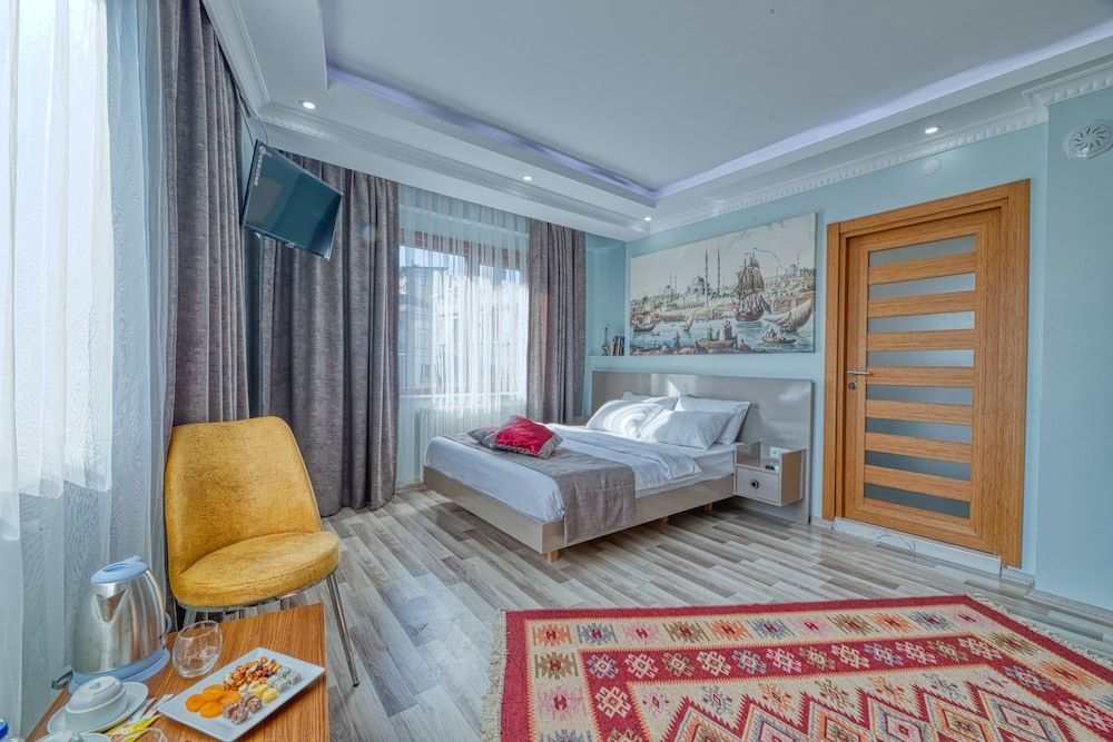 Garth of Balat Hotel 1