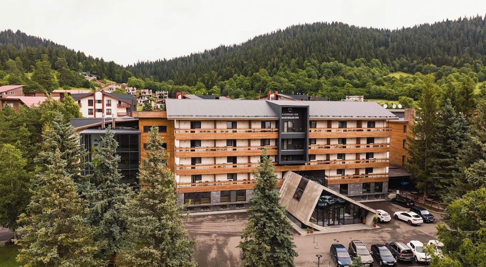 Bakuriani Inn 1