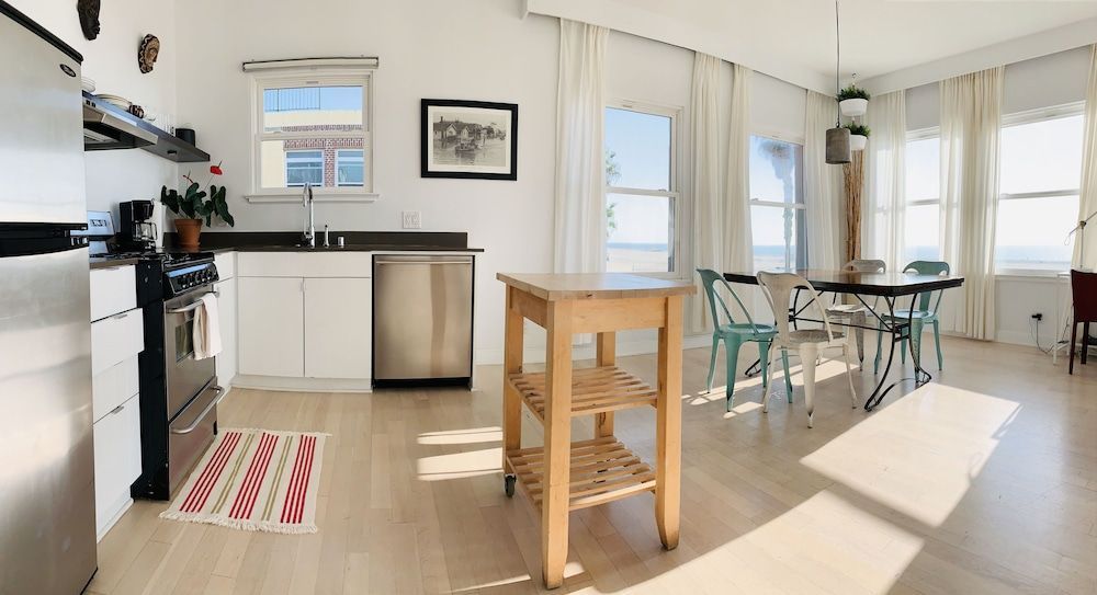 Su Casa at Venice Beach 1