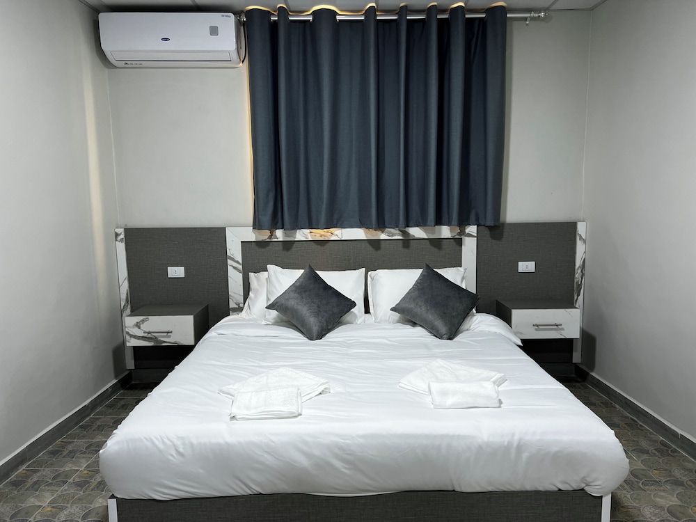 Downtown inn 2