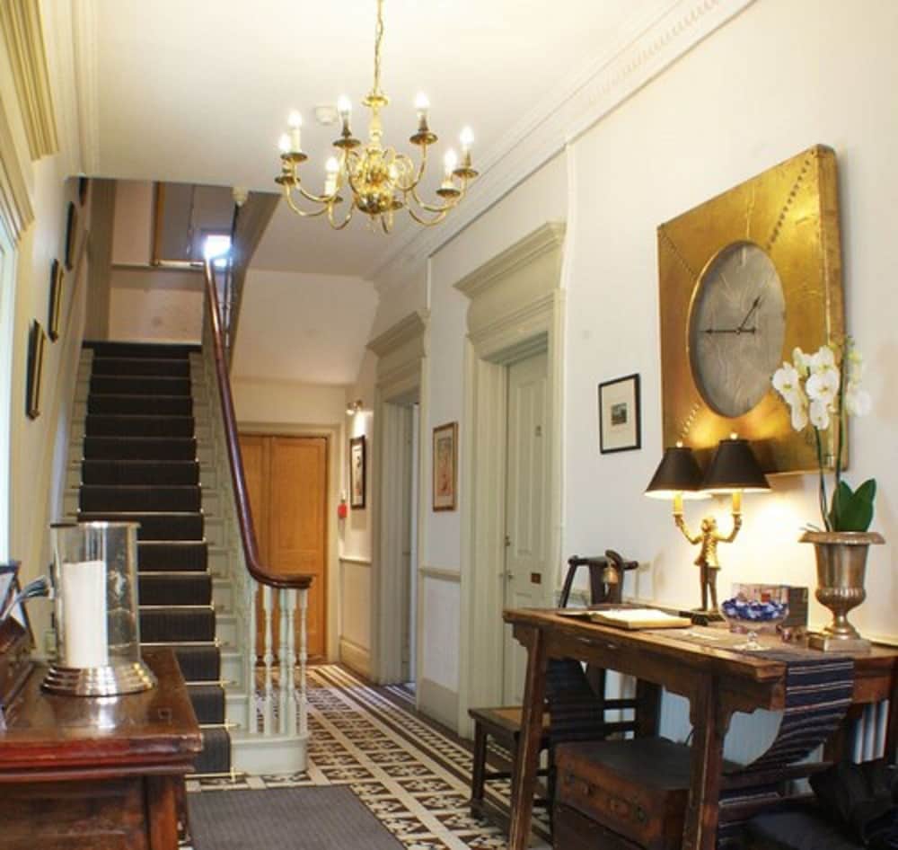 Dorian House Boutique B&B - Free Parking! 2