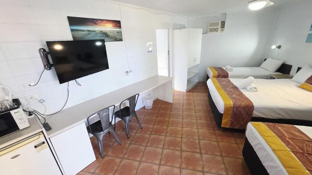 Sunburst Motel 1