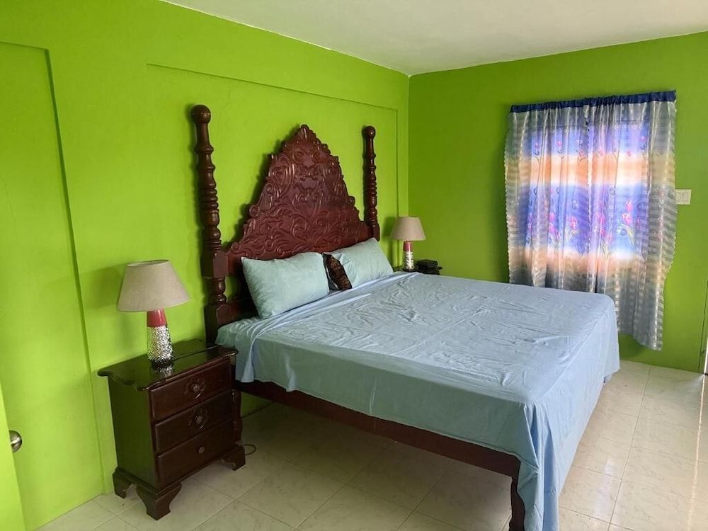 Reggae Moon Guesthouse 1