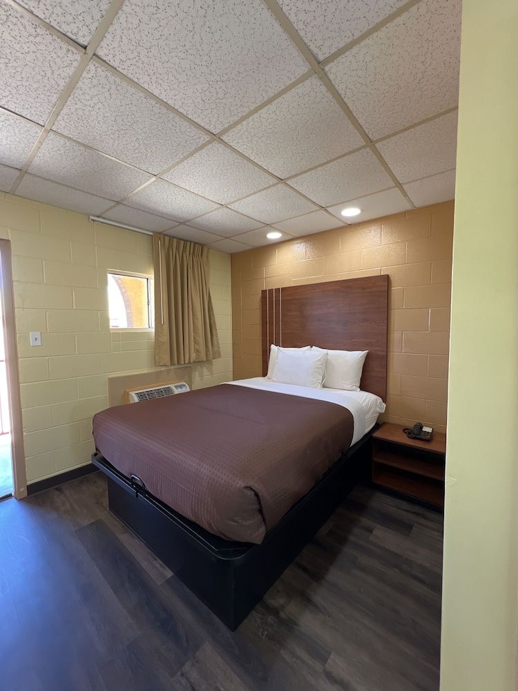 Executive Inn & Suites Near Lackland AFB 2