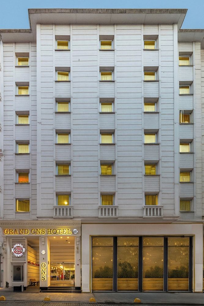 Grand Ons Hotel 1