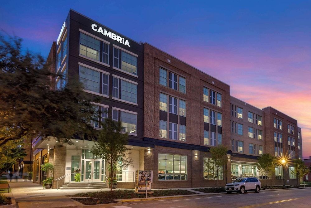 Cambria Hotel Columbia Downtown the Vista 1