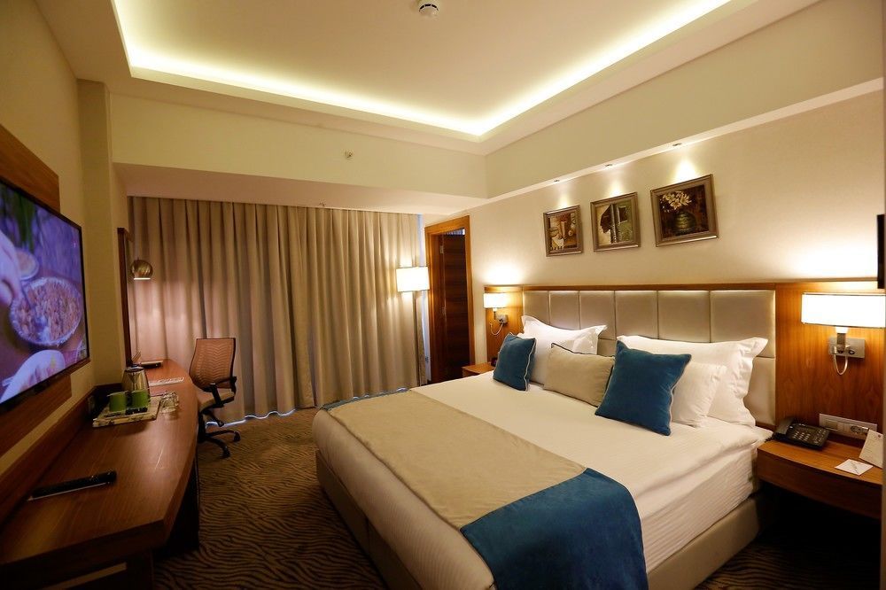 Best Western Premier Karsiyaka 1