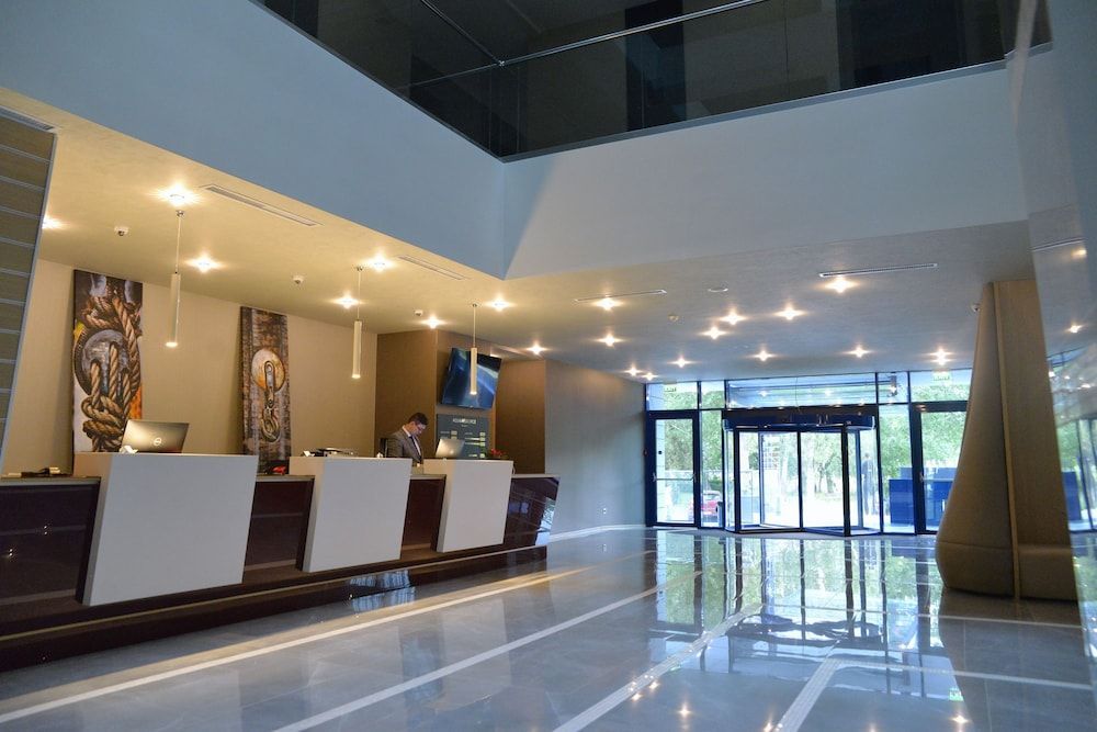 Ramada by Wyndham Constanta 2