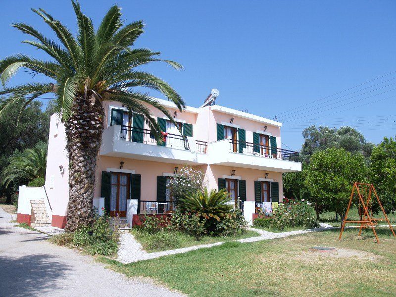 Yianetta Hotel & Suites 2
