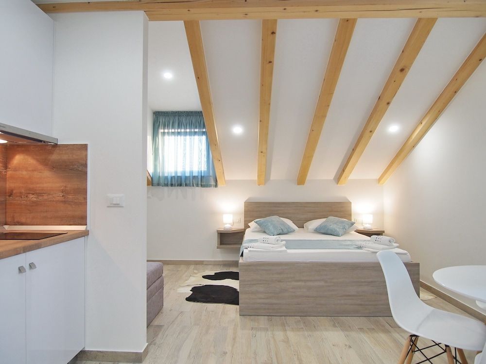 Apartments Sweet Escape 2