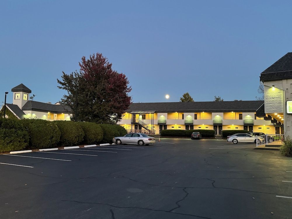 Black Mountain Inn 1